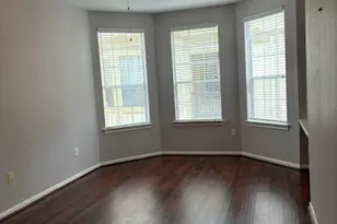 7575 Kirby Dr, Houston, TX 77030 - Photo 5