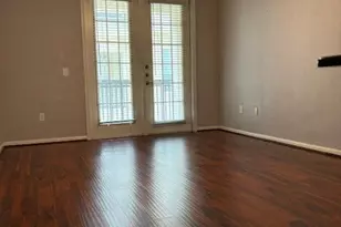 7575 Kirby Dr, Houston, TX 77030 - Photo 9