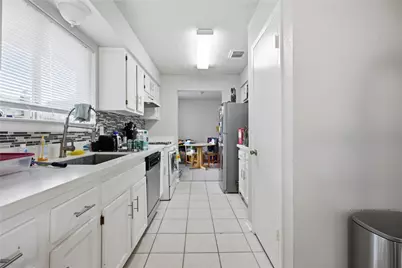 466 El Toro Lane, Webster, TX 77598 - Photo 11