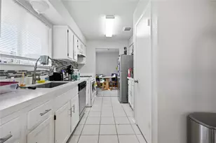 466 El Toro Ln, Webster, TX 77598 - Photo 11