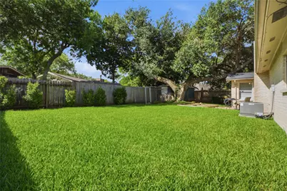 466 El Toro Lane, Webster, TX 77598 - Photo 23