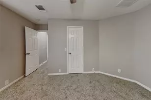 19307 Royal Isle Dr, Tomball, TX 77375 - Photo 7