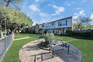 7545 Brompton St, Houston, TX 77025 - Photo 37