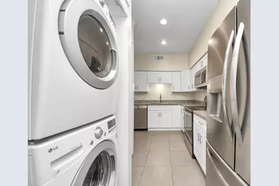 7545 Brompton Street #7545, Houston, TX 77025 - Photo 7