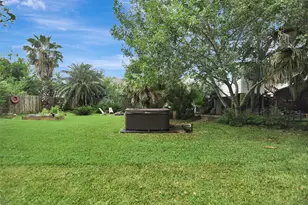 1035 16th St, Dickinson, TX 77539 - Photo 25
