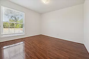 10147 Beekman Pl Dr, Houston, TX 77043 - Photo 19