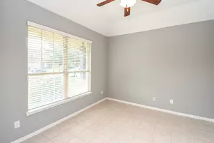 22515 Shibe Park Ct, Spring, TX 77389 - Photo 9