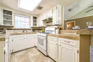 12314 Astoria Blvd, Houston, TX 77089 - Photo 5