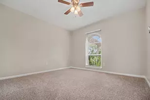 2730 Valley Forest Dr, Missouri City, TX 77489 - Photo 13