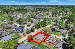 2410 Sherwood Hollow Ln, Houston, TX 77339 - Photo 35