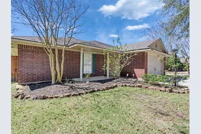 2410 Sherwood Hollow Lane, Houston, TX 77339 - Photo 13