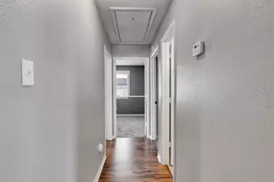 2410 Sherwood Hollow Ln, Houston, TX 77339 - Photo 19