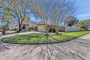 2410 Sherwood Hollow Ln, Houston, TX 77339 - Photo 29