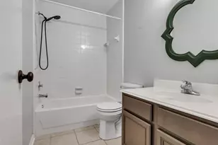 2410 Sherwood Hollow Ln, Houston, TX 77339 - Photo 25