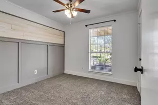 2410 Sherwood Hollow Ln, Houston, TX 77339 - Photo 27