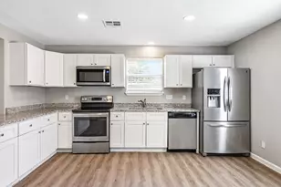 17343 Western Hill Dr, Conroe, TX 77302 - Photo 15