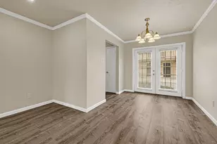 1817 Commonwealth St, Houston, TX 77006 - Photo 9