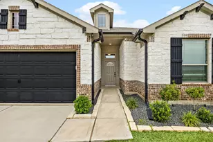 11323 Cora Ln, Willis, TX 77318 - Photo 5