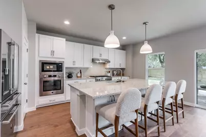 8012 Gault Street, Austin, TX 78757 - Photo 15