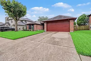 4802 Stonebridge St, Baytown, TX 77521 - Photo 3