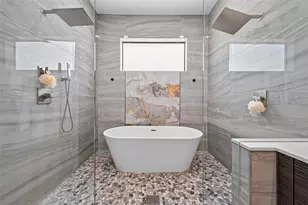 607 Memorial Heights Dr, Houston, TX 77007 - Photo 1
