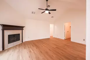 5226 Chasewood Dr, Bacliff, TX 77518 - Photo 11