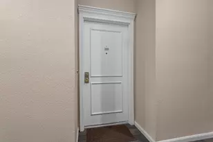 2400 N Braeswood Blvd, Houston, TX 77030 - Photo 13