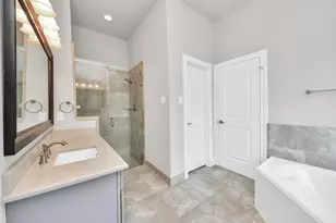 6243 Garden Lakes Ln, Sugar Land, TX 77479 - Photo 13