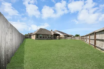 6243 Garden Lakes Lane, Sugar Land, TX 77479 - Photo 19