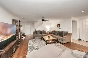 15323 Trinity Meadow Dr, Houston, TX 77489 - Photo 7