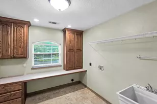5 Twin Cir Dr, Beaumont, TX 77706 - Photo 37
