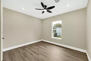 1912 Maryland St, Baytown, TX 77520 - Photo 11