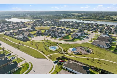 1025 Garnet Star Drive, La Marque, TX 77568 - Photo 11