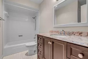 7485 Brompton St, Houston, TX 77025 - Photo 33