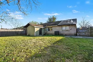 6614 Villarreal Dr, Houston, TX 77489 - Photo 19