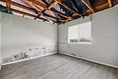 6614 Villarreal Drive, Houston, TX 77489 - Photo 11