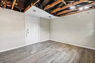 6614 Villarreal Dr, Houston, TX 77489 - Photo 9