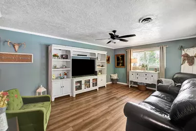 202 W Limit Street, Madisonville, TX 77864 - Photo 11