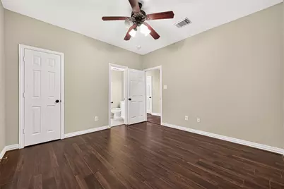 7126 Turtle Lagoon Row, Houston, TX 77036 - Photo 9