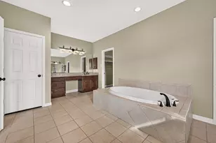 7126 Turtle Lagoon Row, Houston, TX 77036 - Photo 35