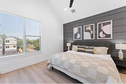7803 Amelia Road #B, Houston, TX 77055 - Photo 13