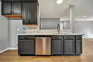 22250 Queenbury Hills Dr, Houston, TX 77073 - Photo 9