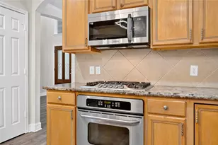 10227 Mossy Brook Ln, Cypress, TX 77433 - Photo 11