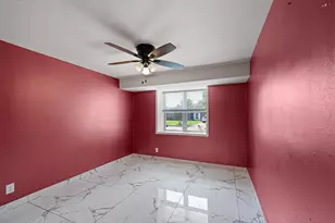 5718 Greencraig Dr, Houston, TX 77035 - Photo 17