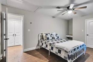 1010 Kilgore Rd, Baytown, TX 77520 - Photo 11