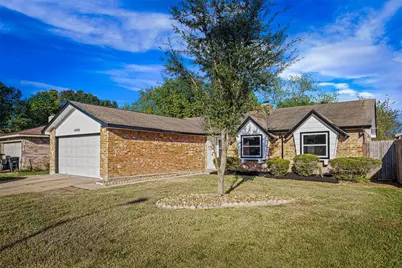 10407 Townhall Lane, Sugar Land, TX 77498 - Photo 3