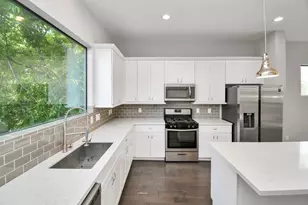 308 Palmer St, Houston, TX 77003 - Photo 9