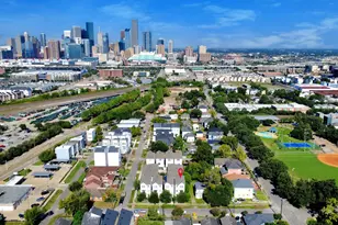 308 Palmer St, Houston, TX 77003 - Photo 39