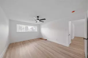 13715 Whichurch Way, Houston, TX 77015 - Photo 21