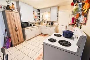 210 College St, Orange, TX 77630 - Photo 7